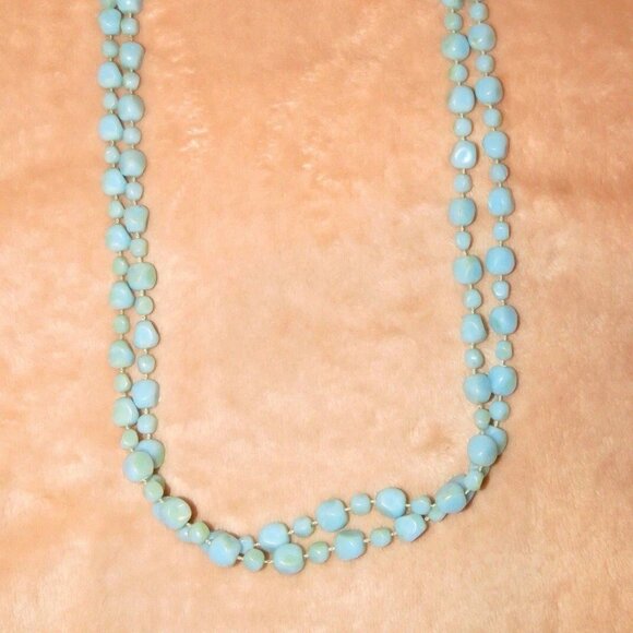 Lot 2 Vintage Bead Necklaces (Plastic) -8 Multi Strand Amber 48"/Light Blue 58" - Picture 9 of 16